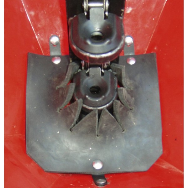 PRZYSŁONA GUMOWA DNA KOSZA SADZARKI "PLANTER" AKPIL