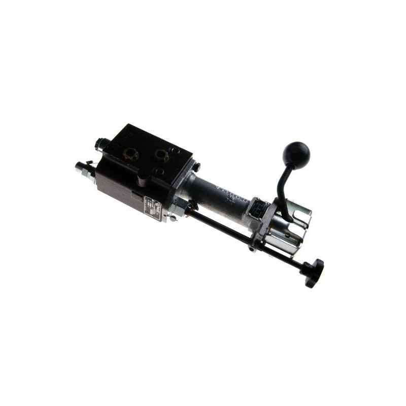 Rozdzielacz podnośnika C-330 Tuchola