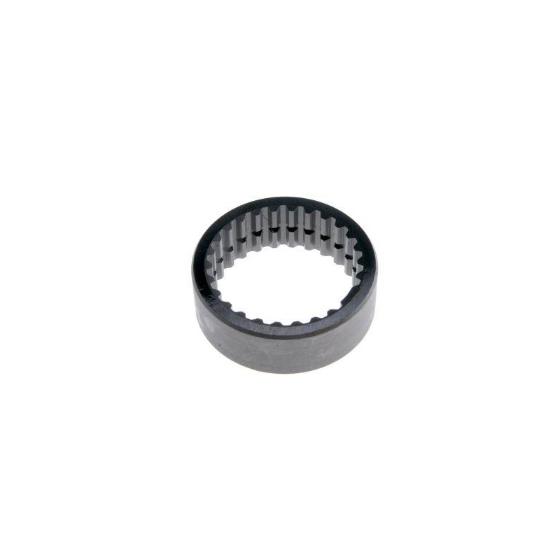 Tuleja z wielowypustem pompy paliwowej 950836 C-360 385 Zetor